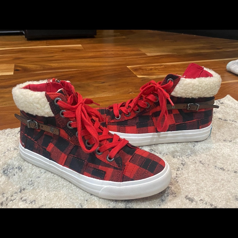 Blowfish shoes. Worn twice. Size 8.